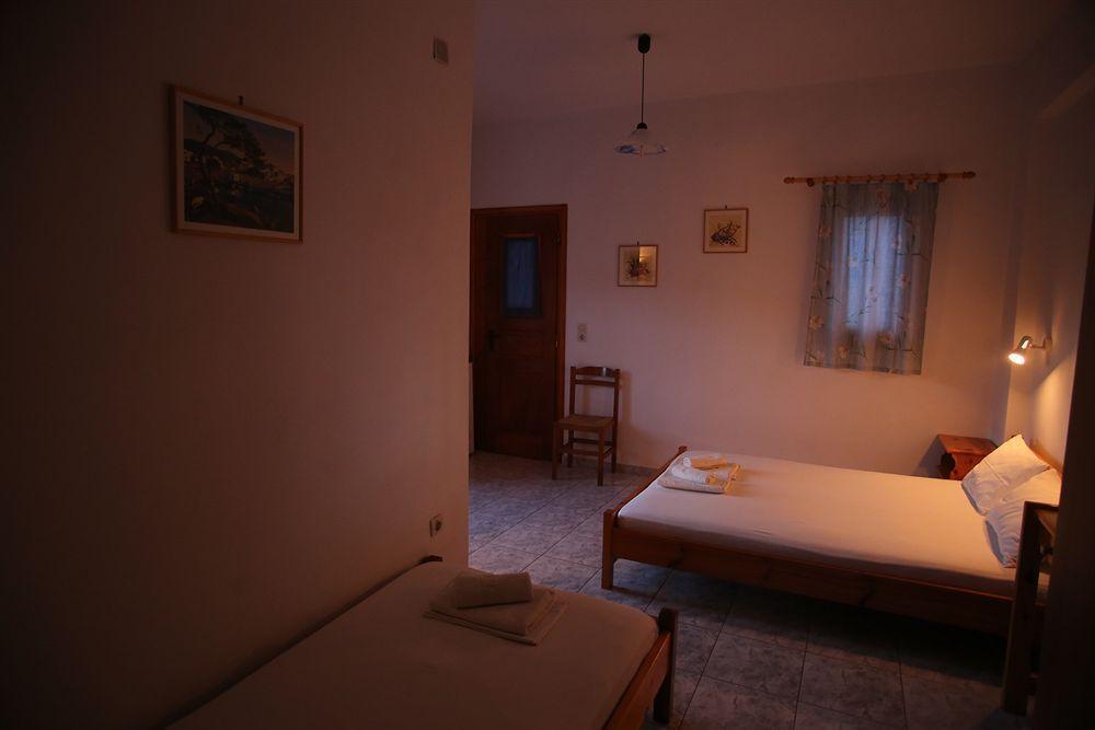 Oasis Rooms & Studios In غاليساس المظهر الخارجي الصورة