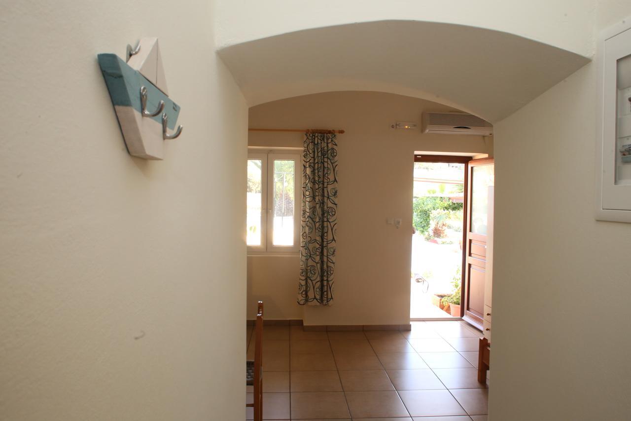 Oasis Rooms & Studios In غاليساس المظهر الخارجي الصورة