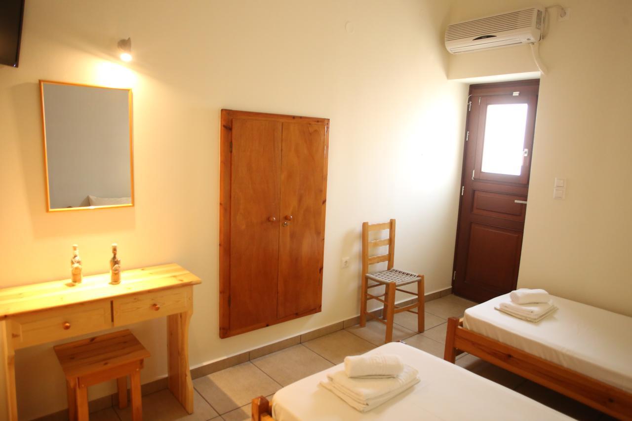 Oasis Rooms & Studios In غاليساس المظهر الخارجي الصورة