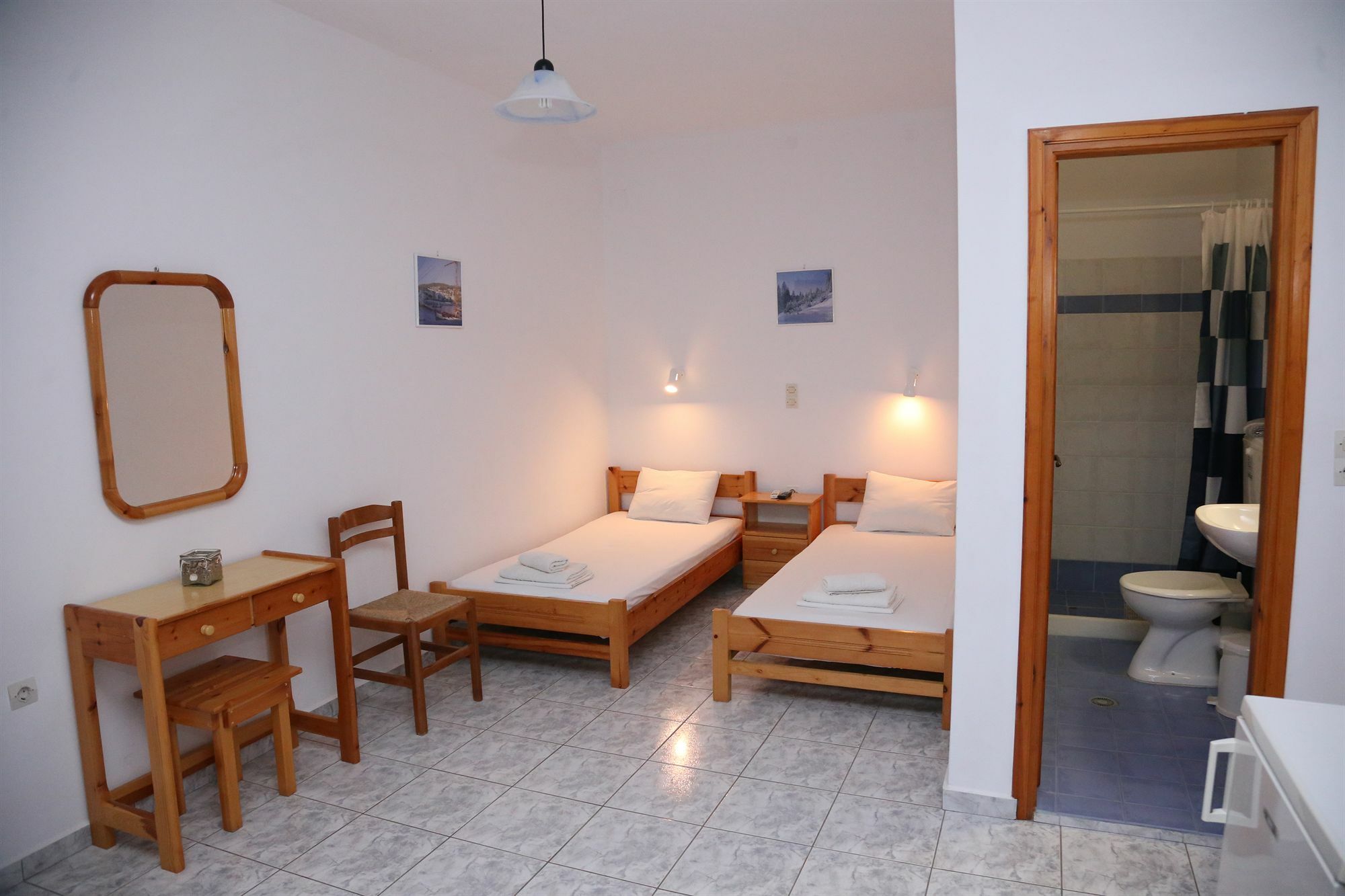Oasis Rooms & Studios In غاليساس المظهر الخارجي الصورة